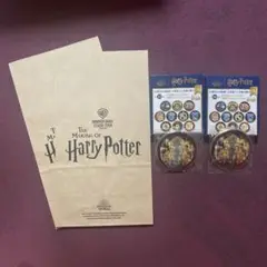 〜ハリー・ポッター〜 ホグワーツの大広間の缶バッジ 紙袋2枚付き