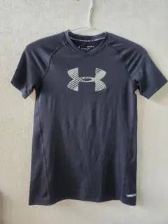 Under Armour ブラック アンダーシャツ YLG