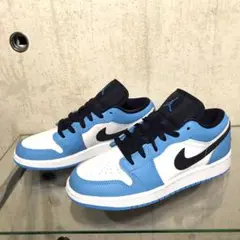 ナイキ GS エアジョーダン 1 Low ユニバーシティブルー