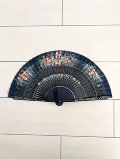 アバニコ 黒よりの紺