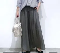 エルーラ　ラクツヤイージーパンツ　L