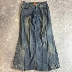 Item thumbnail for item ea0f7718-46c3-4cc1-80f6-4189c1d2368d