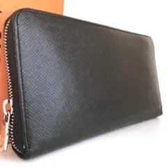 R916 美品 タイガ ジッピーオーガナイザーNM M30056 ノワール
