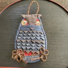 布細工　フクロウ壁飾り