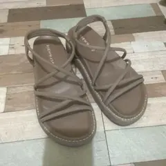 美品　サンダル　ベージュ　LLサイズ