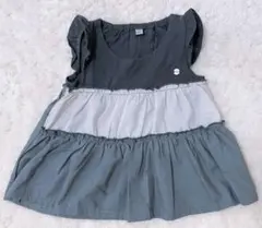 しまむら　グレー系 フリル付き ティアードトップス 90cm