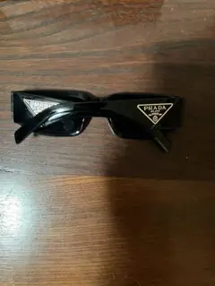 PRADA ブラック スクエア サングラス