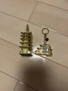 京都 五重塔 金閣寺 置物 キーホルダー 金色