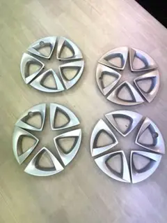 プリウス50前期17インチ用アクセントピース20枚 1台分中古 プリウス50前期17インチ用アクセントピース20枚 1台分中古 - パーツ