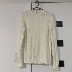 美品　UNIQLO アイボリー ケーブル編み ニット　ユニクロニット
