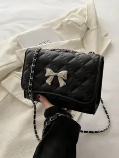 ブラックキルティングショルダーバッグ