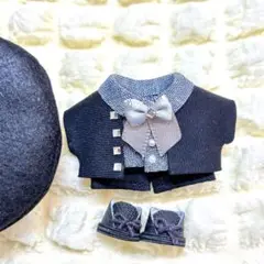 10cm ぬい服　ベレー　スーツ　モノトーンコーデ