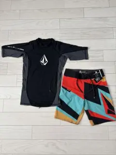 VOLCOM 水着 130cm 【新品】サーフパンツ+【美品】ラッシュガード