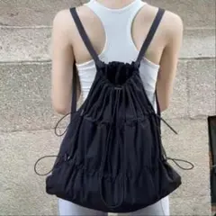ブラック ナイロン ドローストリングリュック