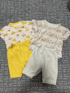 UNIQLO ベビーパジャマ　2セット