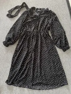黒の水玉模様 長袖ワンピース Mサイズ