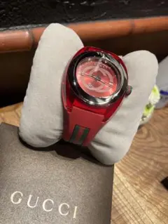 【新品未使用タグ付き箱付き】送料込♡GUCCI 腕時計 レッド