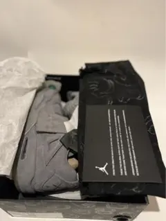 新品未使用品！AIR JORDAN 4 RETRO KAWS 27.5cm