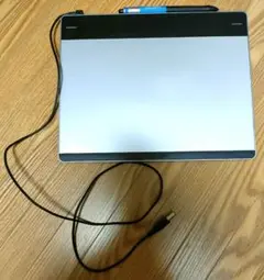 Wacom Intuos ペンタブレット CTH680