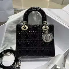 Dior ブラック エナメル ショルダーバッグ