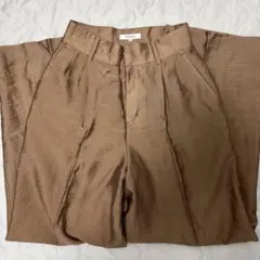 【美品】LOVELESS パンツ 光沢素材 ベージュ系