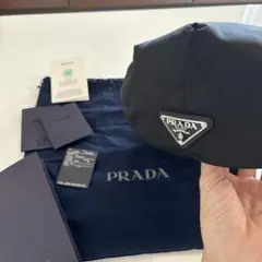 極美品　プラダ　ベレー帽　ナイロン　三角ロゴ　Sサイズ　ユニセックス　黒　ポコノ 極美品 プラダ ベレー帽 ナイロン 三角ロゴ Sサイズ ユニ