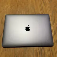 MacBook Pro 2017 256GB 充電99回