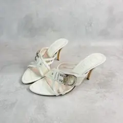 Item thumbnail for item c000392d-e1f8-48a7-b114-f469808cf959