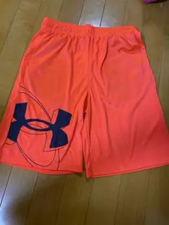 Under Armour ハーフパンツ オレンジ
