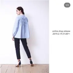 ヨリ yori バックリボンギャザーブラウス