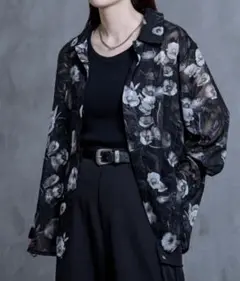 Ellno Loset ブラック フラワーシアーシャツ