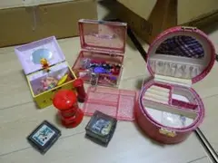 女児のママゴト用具、オモチャ、女の子遊び