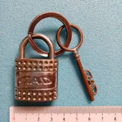 D.A.D　ギャルソン パドロック キーホルダー キーリング カー用品
