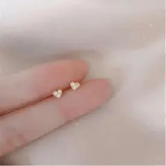 ハート ピアス ゴールド レディース 大人可愛い シンプル 上品