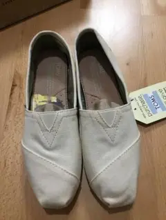 TOMS スリッポン ナチュラル 未使用 でも変色あり