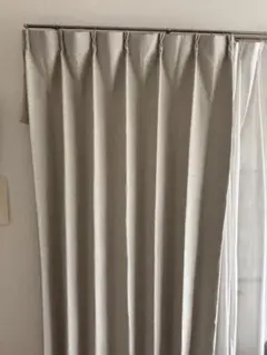 ベージュプリーツカーテン 裏地付き