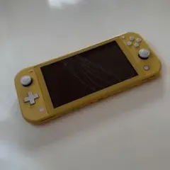 【ジャンク品！】Nintendo Switch Lite イエロー 画面ひび割れ