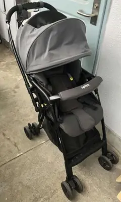 Aprica 折りたたみ式ベビーカー グレーA.B型