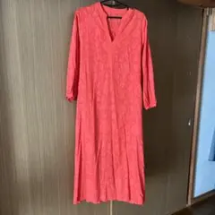 美品☆UTAO 透かし模様のオレンジ色長袖vネックシャツワンピース☆