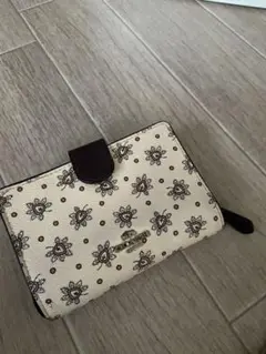 coach 二つ折り財布 ペイズリー ベージュ