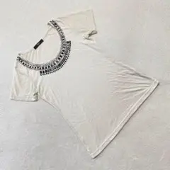 NICOLE Tシャツ 半袖 ベージュ ビジュー ラウンドネック 大人 Mサイズ