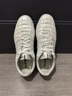 アスレタ ホワイト トレーニングシューズ
