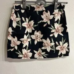 花柄ミニスカート