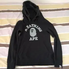 A BATHING APE ブラックパーカー