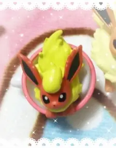 ポケットモンスター　ティーカップタイムマスコット　フィギュア　ブースター