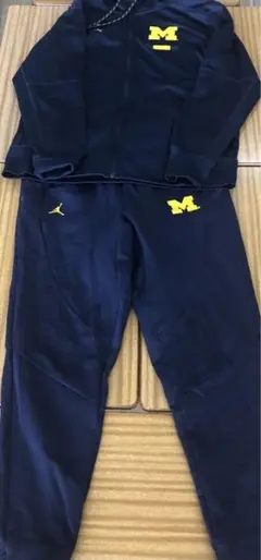 Item thumbnail for item d7623981-316c-474e-a401-a478d97095dd