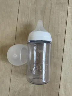 Pigeon 哺乳瓶 240ml 星デザイン