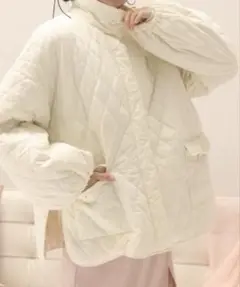 MUGUET ミュゲ side slit quilting jacketホワイト