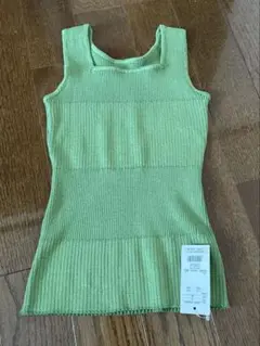 新品　ノースリーブ　タンクトップ