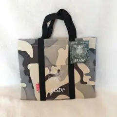 Item thumbnail for item 41b719d7-11f0-4c25-8a19-42536b48df69